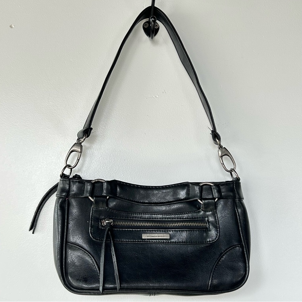 ♦️RARE♦️ VICTORIA’S SECRET LEATHER PURSE